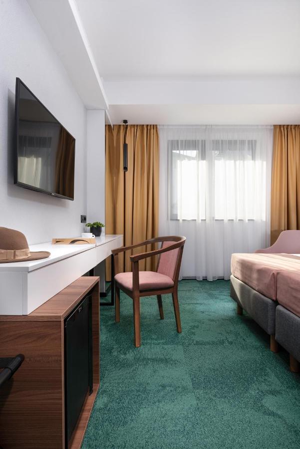 Hotel Tim'S Szkopje Kültér fotó